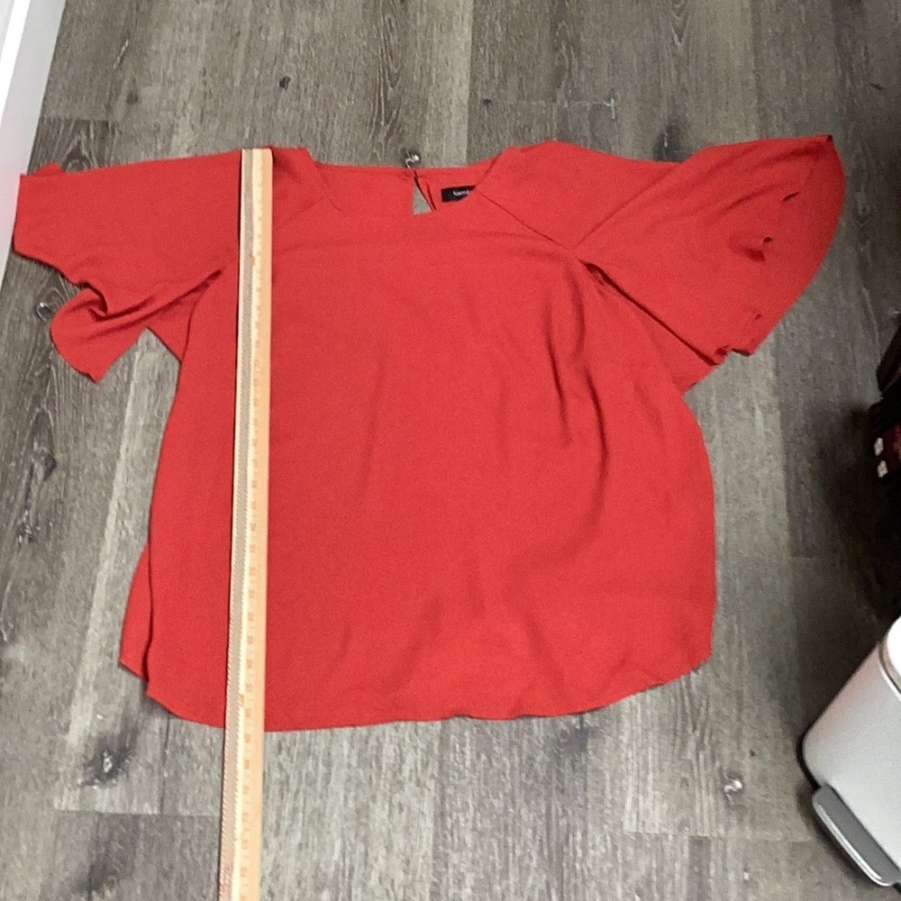 Karen Kane Red Tiered Flutter Sleeve Blouse – Size 2X - Picture 8 of 9